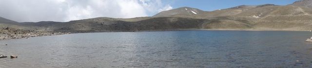 LAGUNA DE CRISTALINAS AGUAS EN EL NEVADO DE TOLUCA